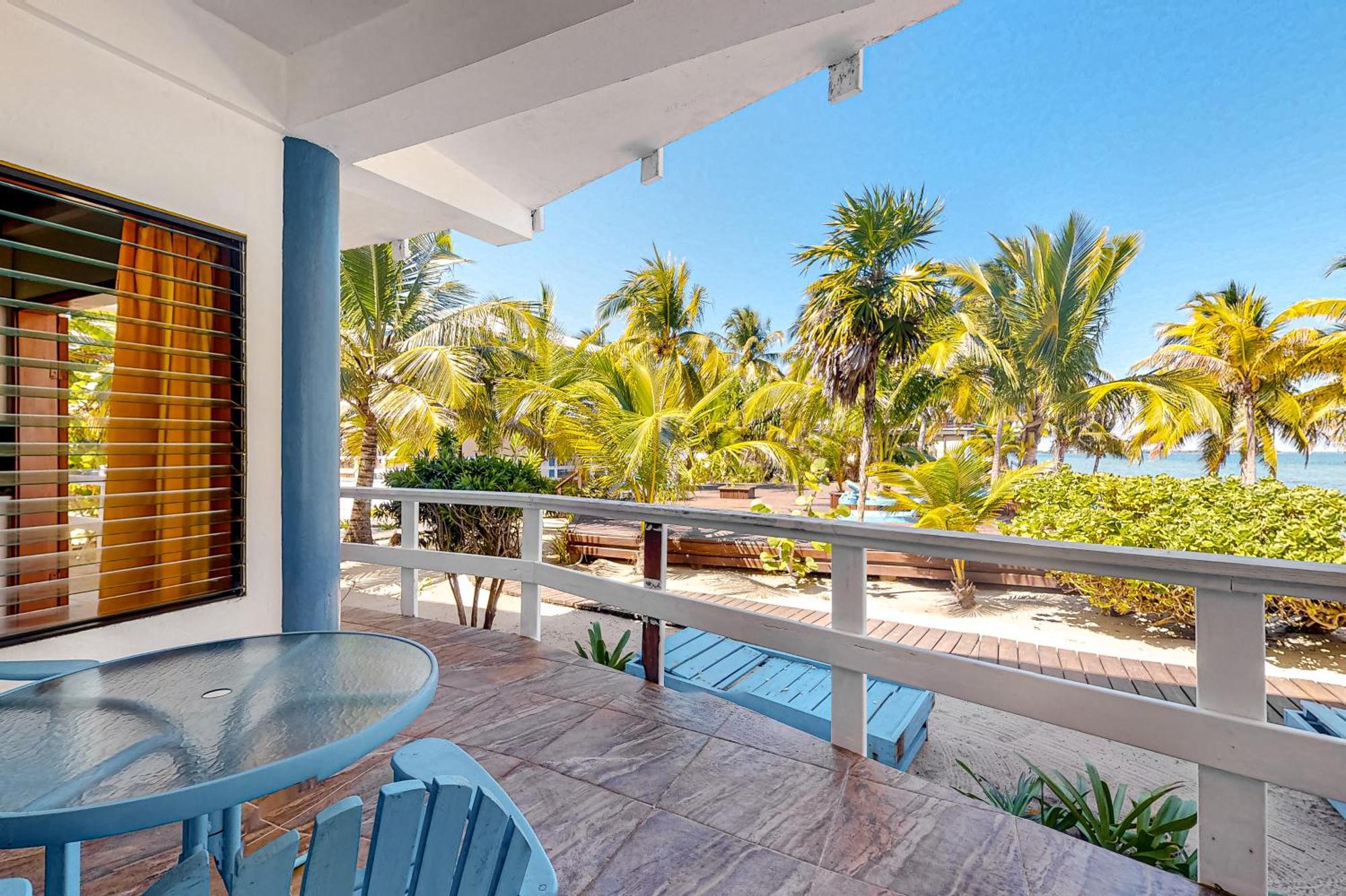 Beachside Villas Gold Standard Certified Placencia الغرفة الصورة