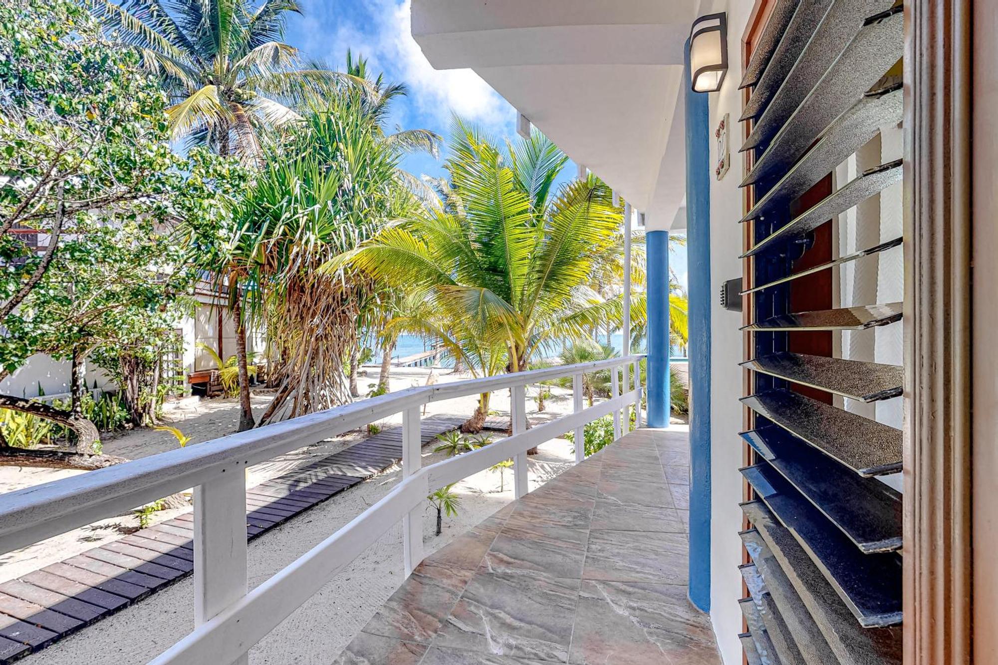 Beachside Villas Gold Standard Certified Placencia الغرفة الصورة