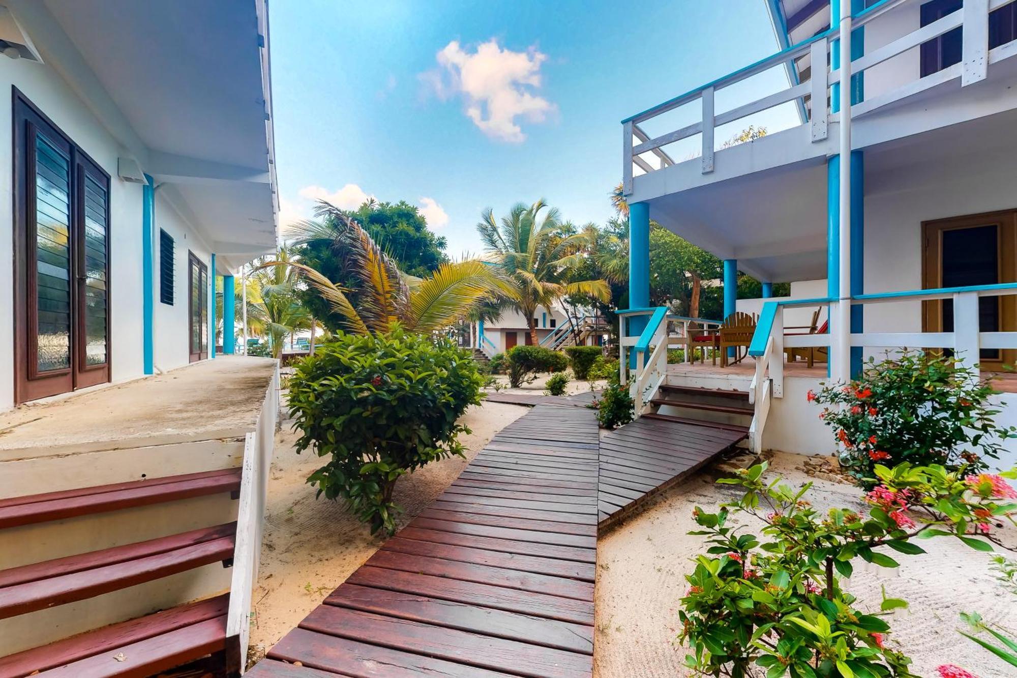 Beachside Villas Gold Standard Certified Placencia الغرفة الصورة